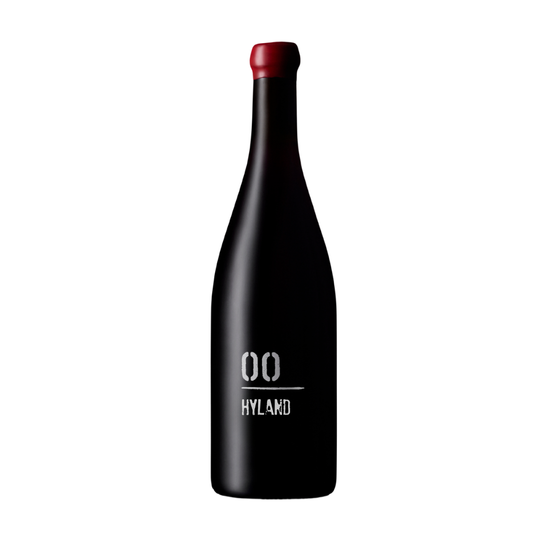 2019 Hyland Pinot Noir bottle
